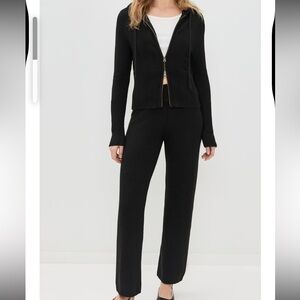 (24) NWOT HONEY DEW LOUNGE SET